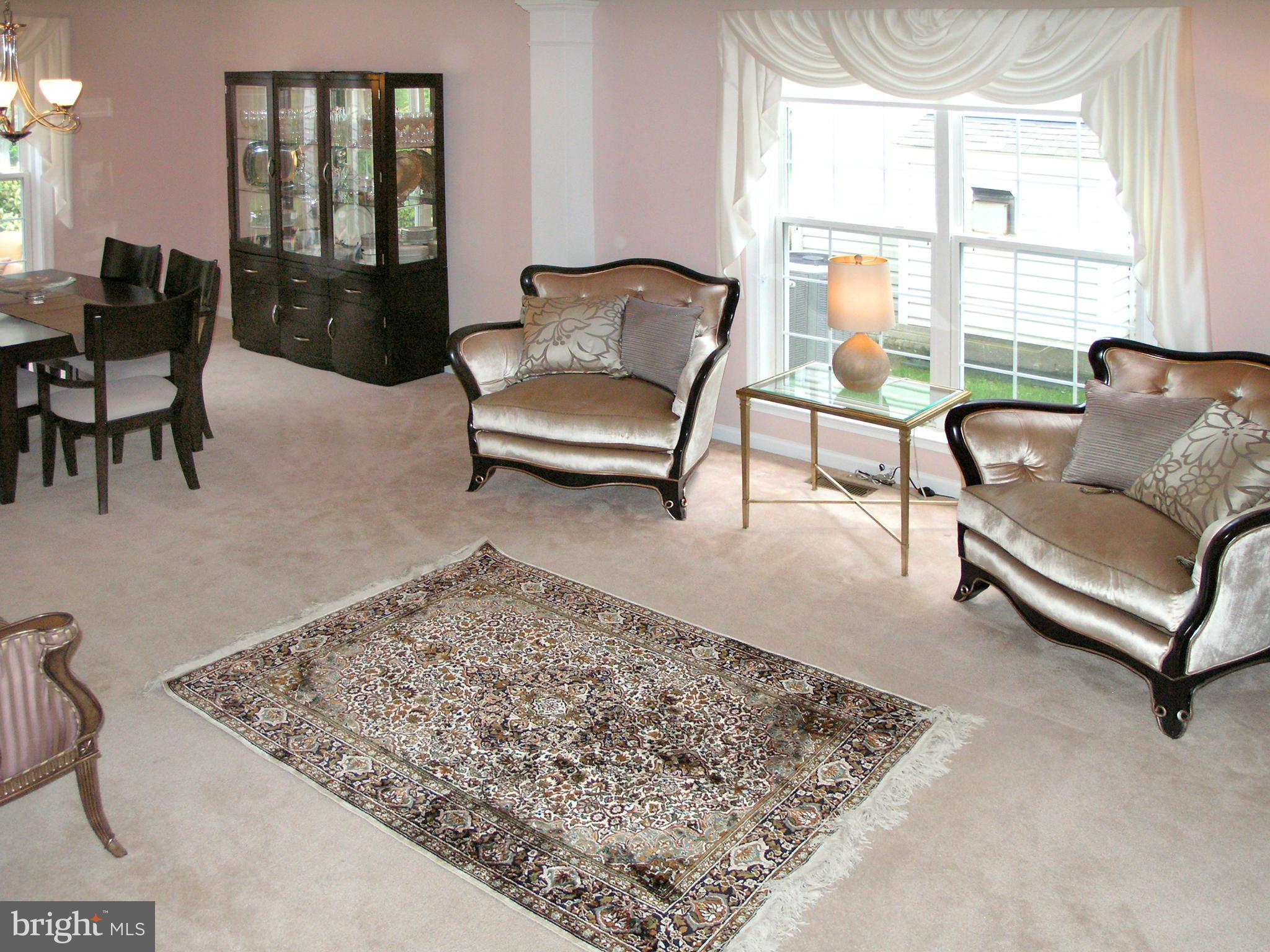 2443 Arctic Fox Way Reston, VA 20191 - Photo 3 of 30 Living Room
