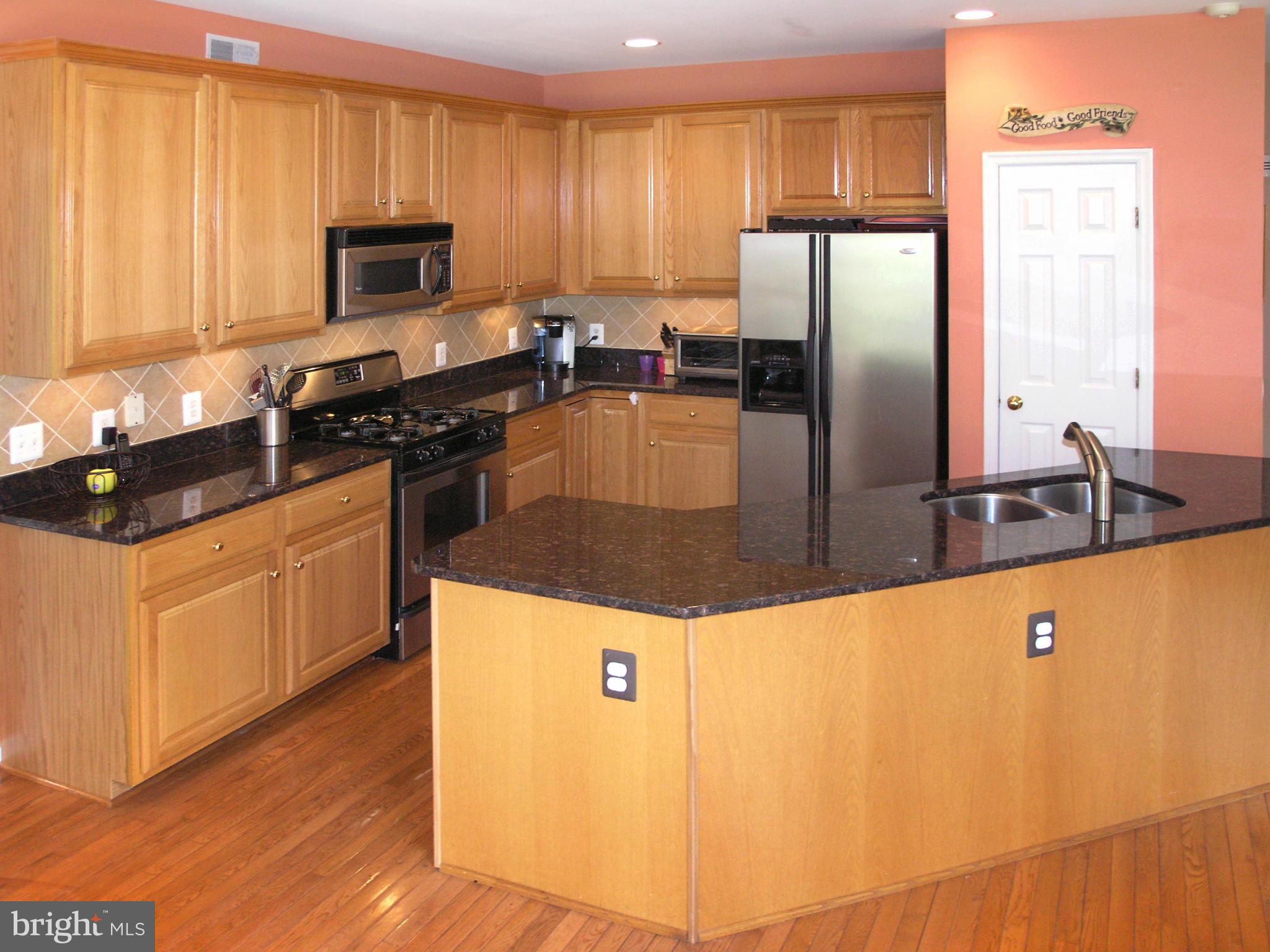 2443 Arctic Fox Way Reston, VA 20191 - Photo 8 of 30 Kitchen