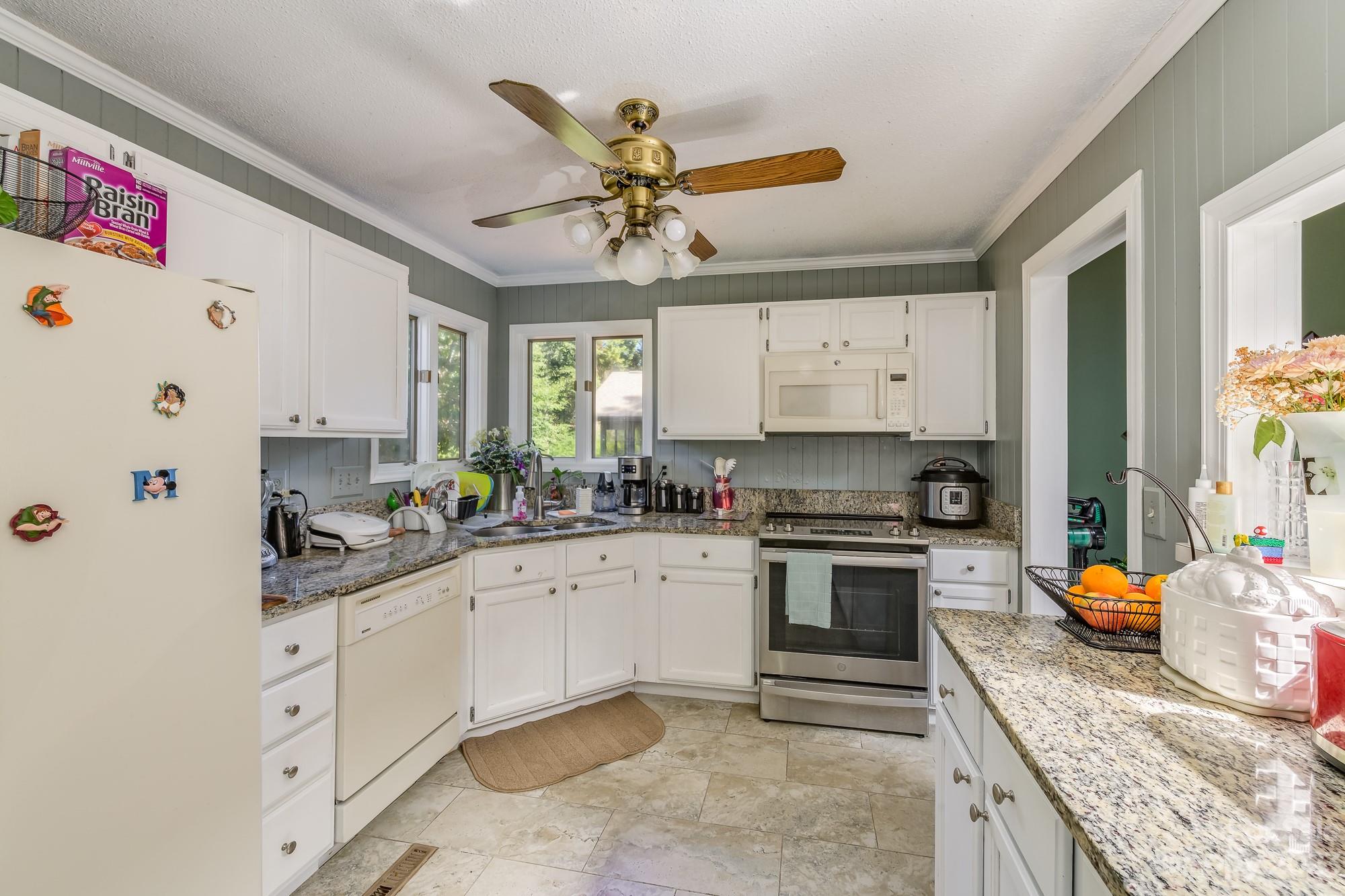 21316 Sandy Cove Road, Unit 3 Cornelius, NC 28031 - Photo 10 of 26 Gallery Image 10