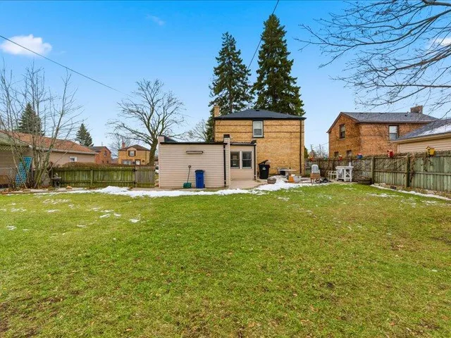 $209,000 | 2420 Dwight Street, Racine, WI 53403