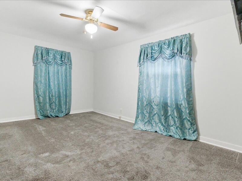 2420 Dwight Street Racine, WI 53403 - Photo 9 of 18 D7709261-51E7-47D2-817D-6B9D23FB407D