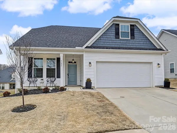 $440,000 | 7677 Tanglewood Way, Denver, NC 28037