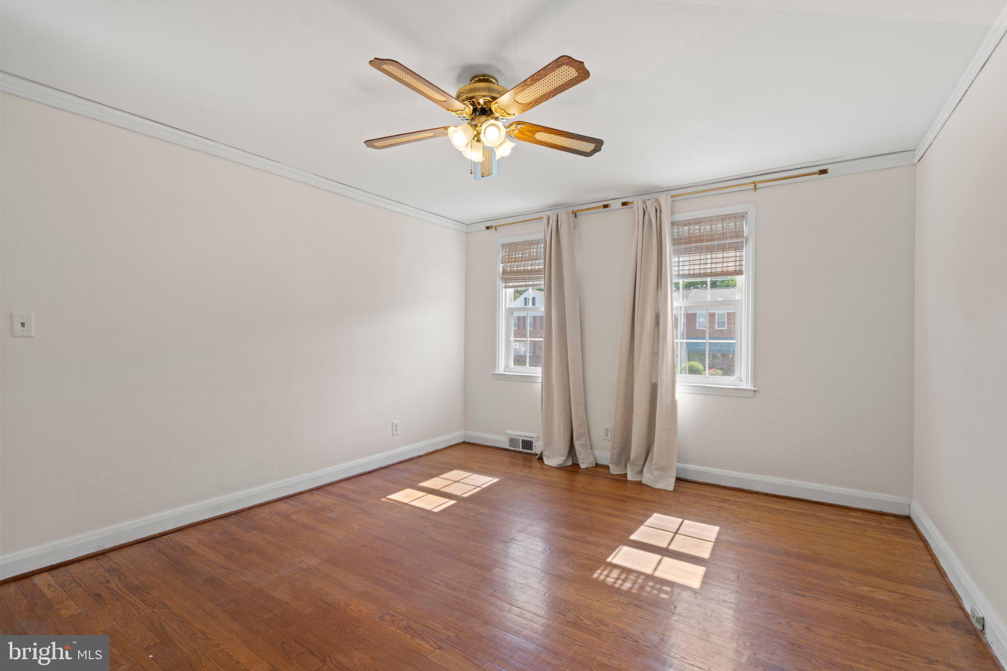 1855 Edgewood Road Towson, MD 21286 - Photo 14 of 29 Bright and airy living space awaits!