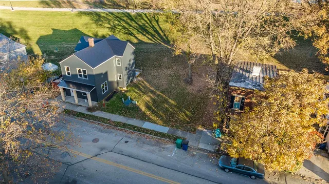 $12,000 | 236 East High Street, Lawrenceburg, IN 47025