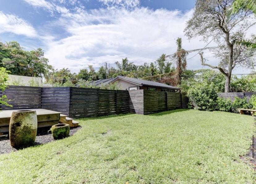 833 Ardmore Road West Palm Beach, FL 33401 - Photo 39 of 45 Fenced-in Yard