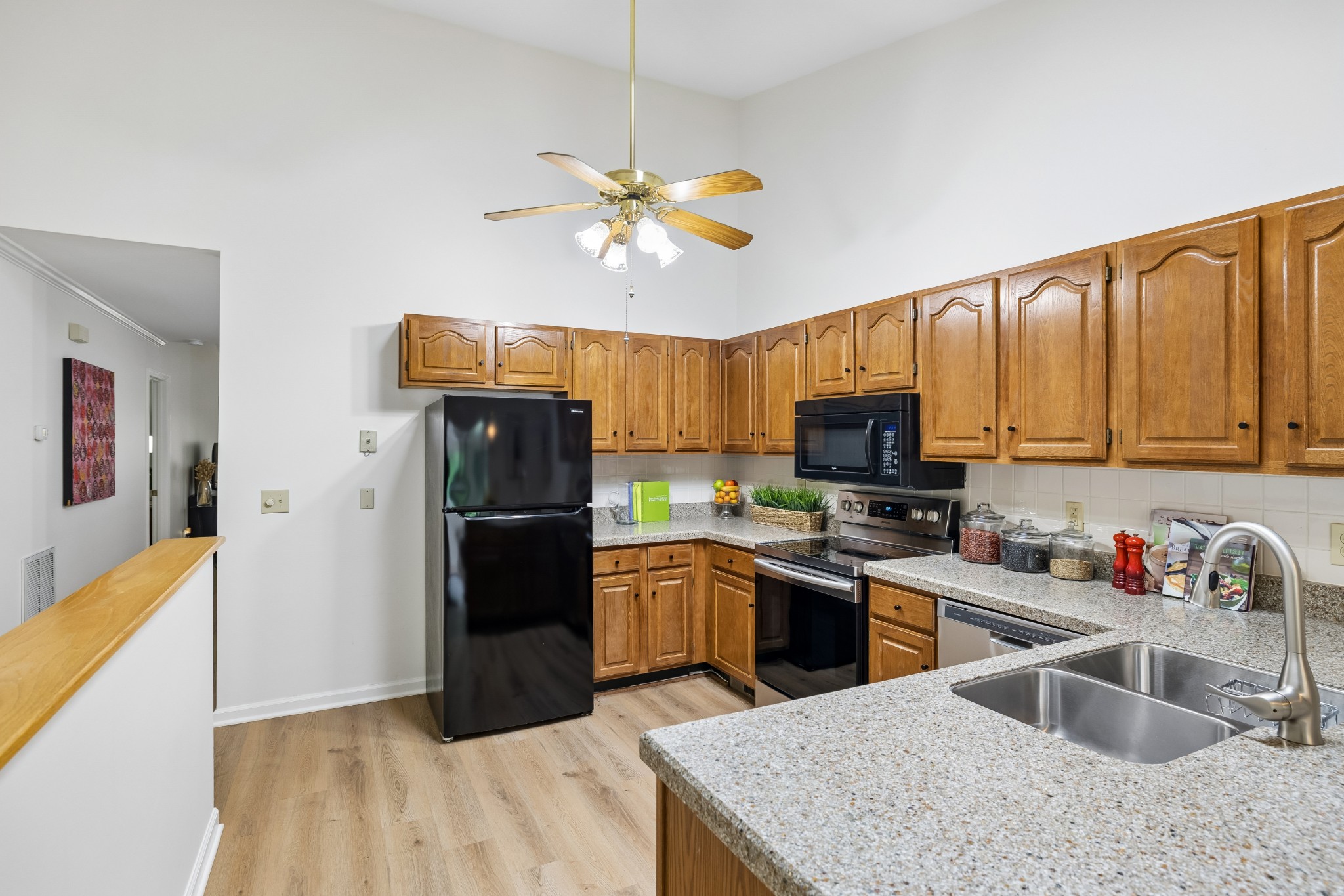 137 Pepper Ridge Circle Antioch, TN 37013 - Photo 10 of 39