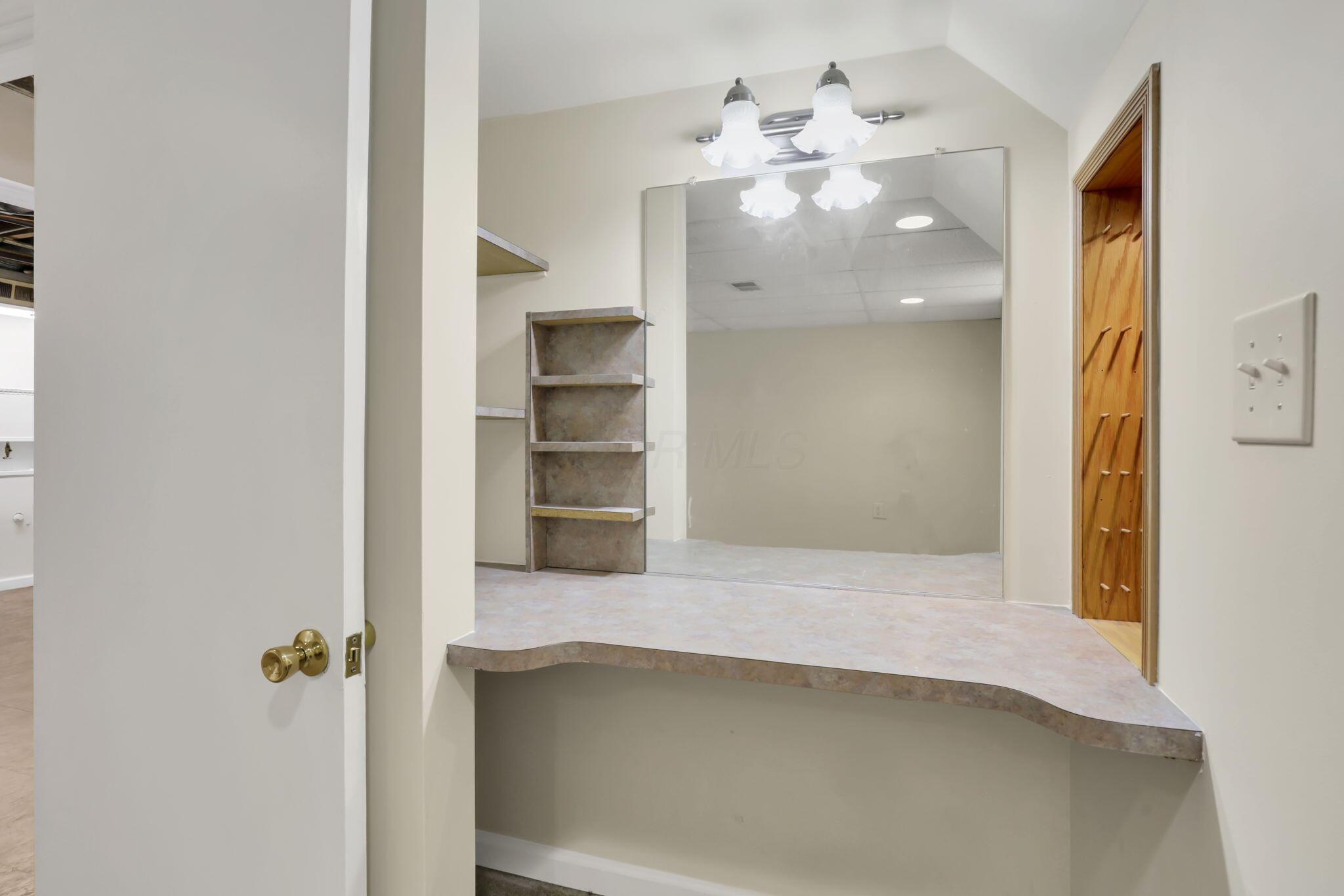 910 Wiltshire Road Columbus, OH 43204 - Photo 59 of 68 62-web-or-mls-IMG_6683