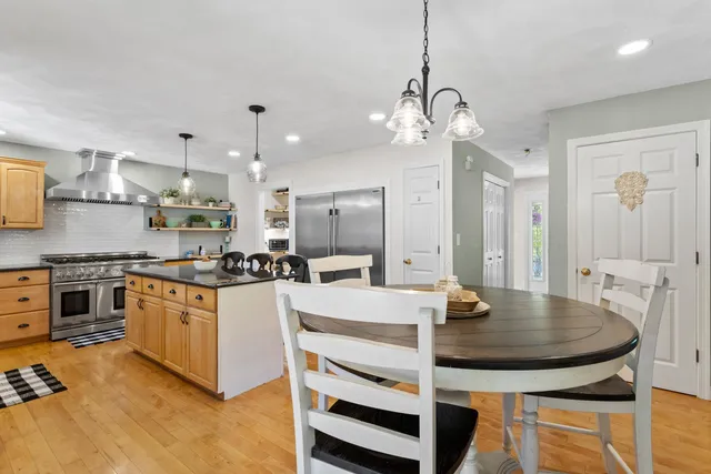 $999,999 | 2 Hall Avenue, Salem, NH 03079