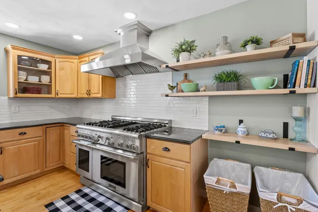 $999,999 | 2 Hall Avenue, Salem, NH 03079