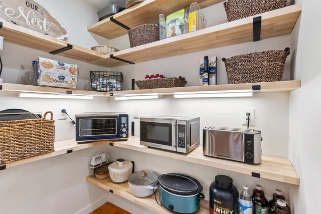 $999,999 | 2 Hall Avenue, Salem, NH 03079