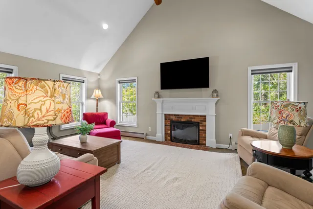 $999,999 | 2 Hall Avenue, Salem, NH 03079