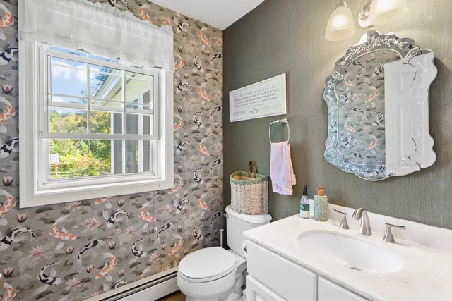 $999,999 | 2 Hall Avenue, Salem, NH 03079