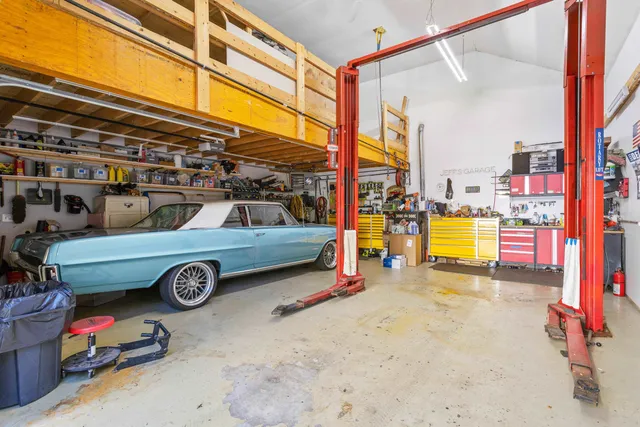 $999,999 | 2 Hall Avenue, Salem, NH 03079