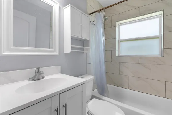 $1,500 | 5021 Doolittle Boulevard, Houston, TX 77033