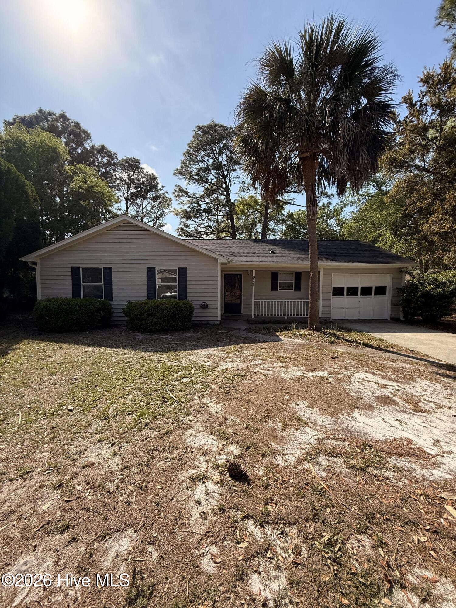 925 Hunting Ridge Road Wilmington, NC 28412 - Photo 2 of 27 Hunting Ridge