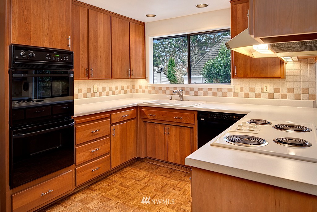 6535 Northeast Windermere Road Seattle, WA 98105 - Photo 9 of 15