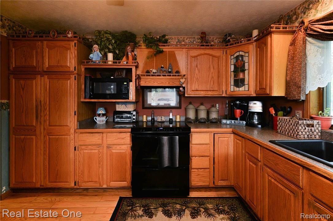 2748 Melvin Road Pinckney, MI 48169 - Photo 17 of 55 20_12.jpg