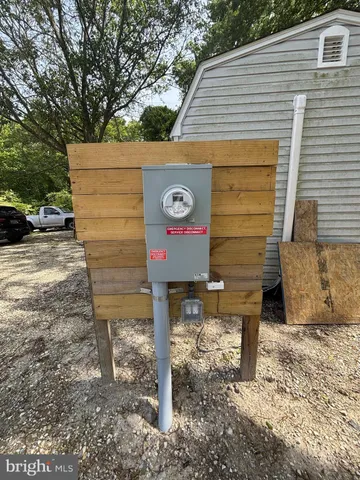 a view of a back yard of the house
