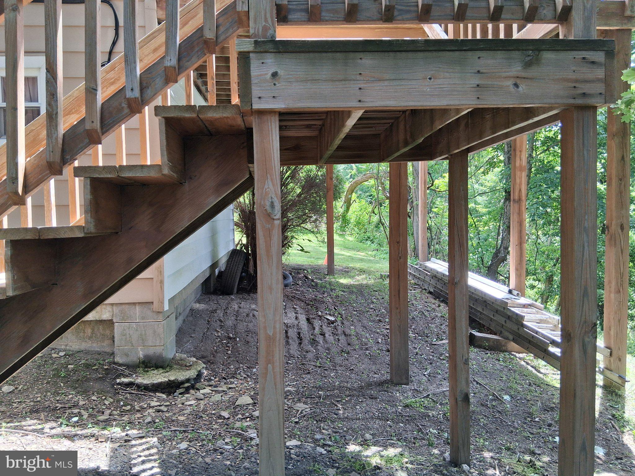265 View Street Johnstown, PA 15902 - Photo 13 of 66 Charming under-deck retreat