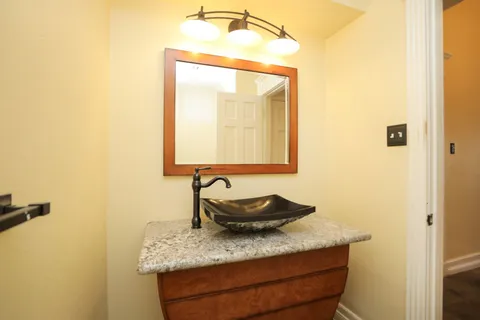 $5,500 | 722 Crossroads Drive, Houston, TX 77079