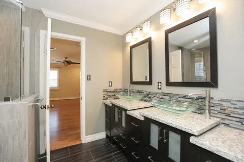 $5,500 | 722 Crossroads Drive, Houston, TX 77079