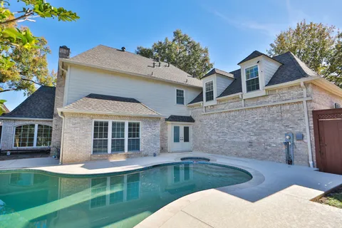 $5,500 | 722 Crossroads Drive, Houston, TX 77079