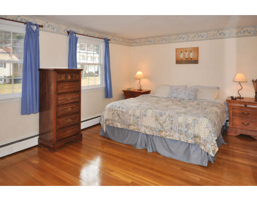 10 Old Wood Road Framingham, MA 01701 - Photo 8 of 17 Gallery Image 8
