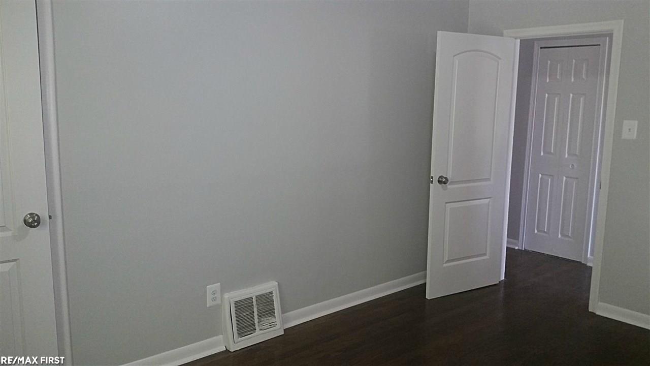 600 East Auburn Road Rochester Hills, MI 48307 - Photo 11 of 13