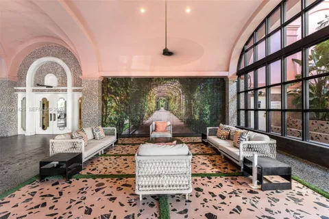 $849,000 | 5225 Collins Avenue, Unit 603, Miami Beach, FL 33140