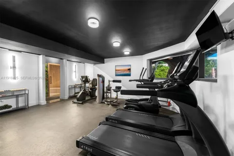 $810,000 | 5225 Collins Avenue, Unit 603, Miami Beach, FL 33140
