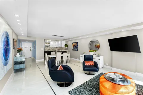 $810,000 | 5225 Collins Avenue, Unit 603, Miami Beach, FL 33140