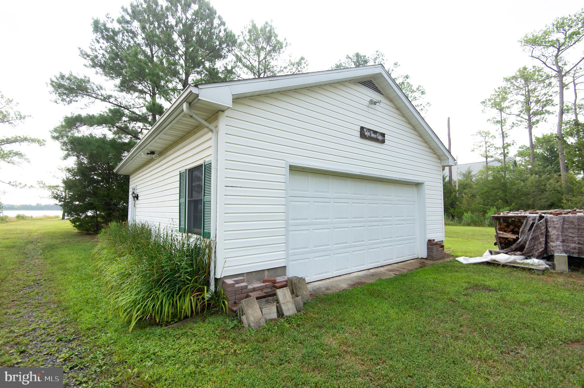 5343 Cassons Neck Road Cambridge, MD 21613 - Photo 29 of 50 garage