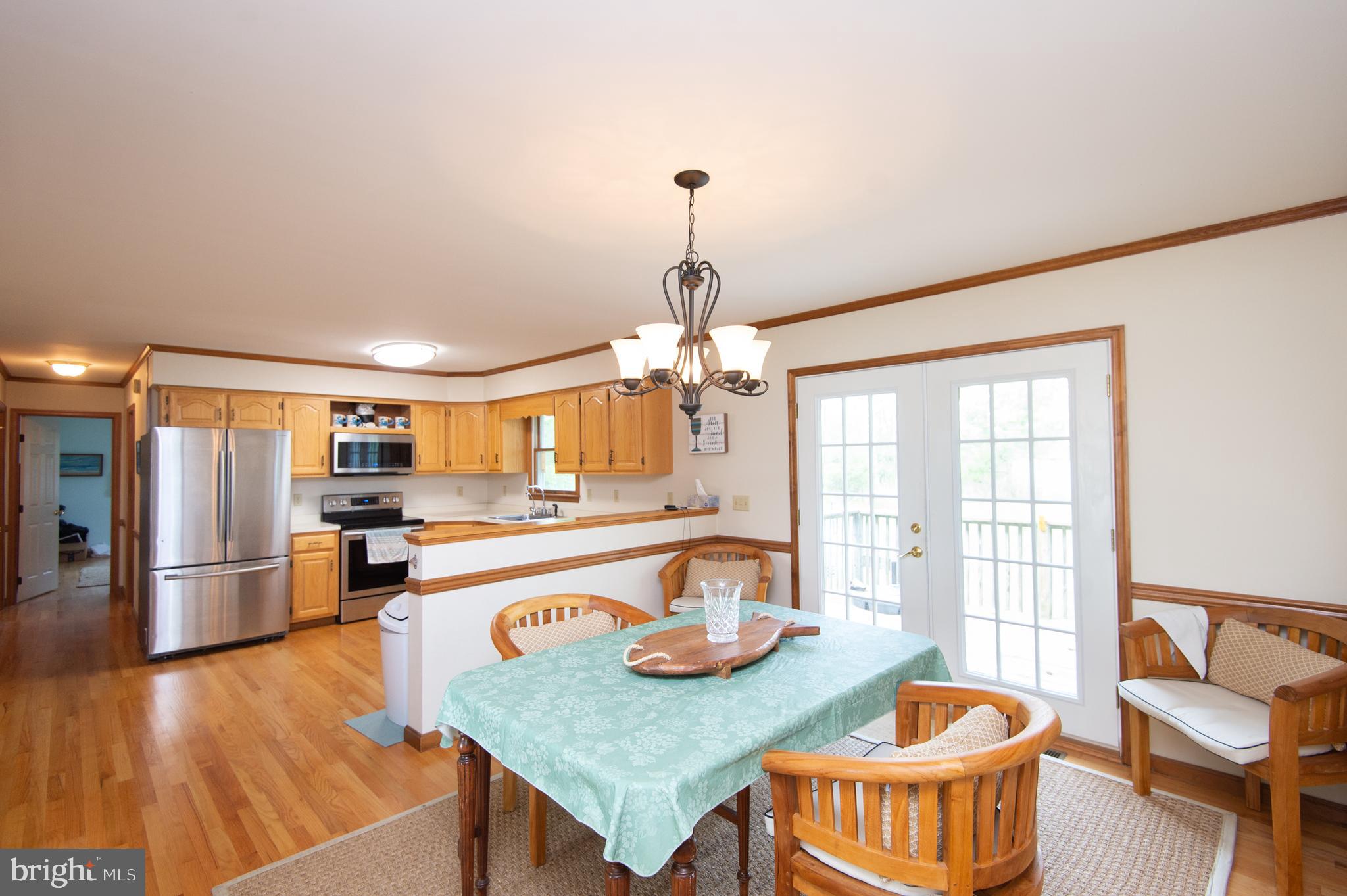 5343 Cassons Neck Road Cambridge, MD 21613 - Photo 9 of 50 dining room