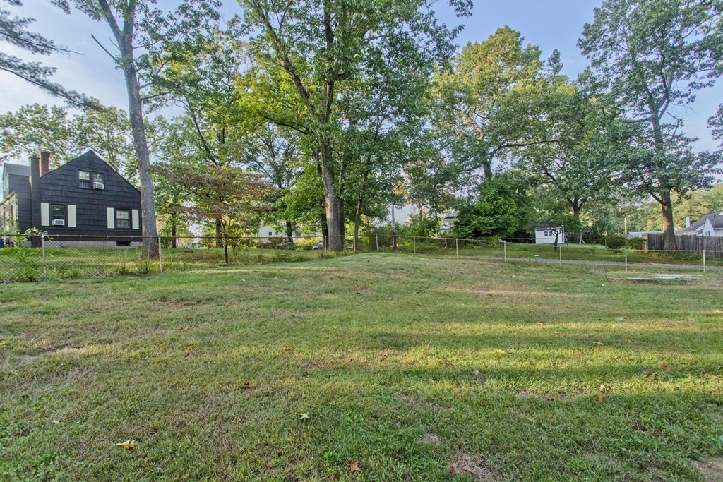 22 Dry Bridge Road Westfield, MA 01085 - Photo 6 of 35 Gallery Image 6
