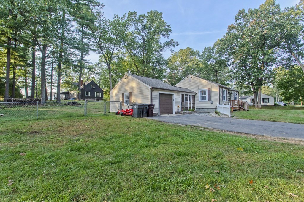 22 Dry Bridge Road Westfield, MA 01085 - Photo 9 of 35 Gallery Image 9