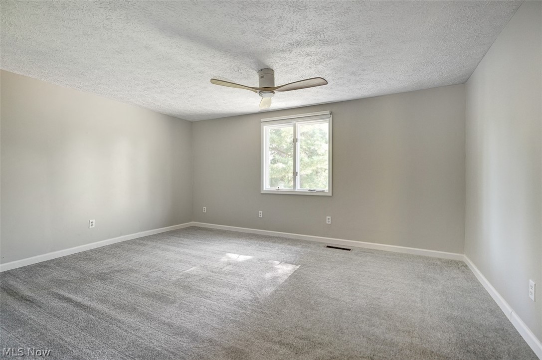9985 Prospect Road Strongsville, OH 44149 - Photo 15 of 41