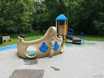 $225,000 | 26 Soutee Drive, St. Peters, MO 63376