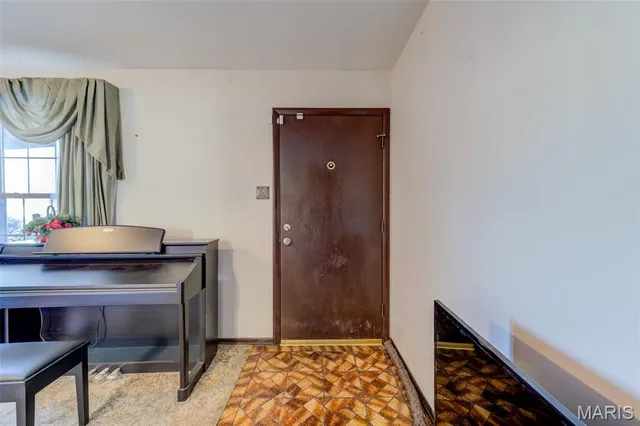 $225,000 | 26 Soutee Drive, St. Peters, MO 63376