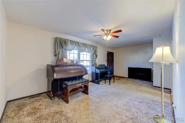 $225,000 | 26 Soutee Drive, St. Peters, MO 63376