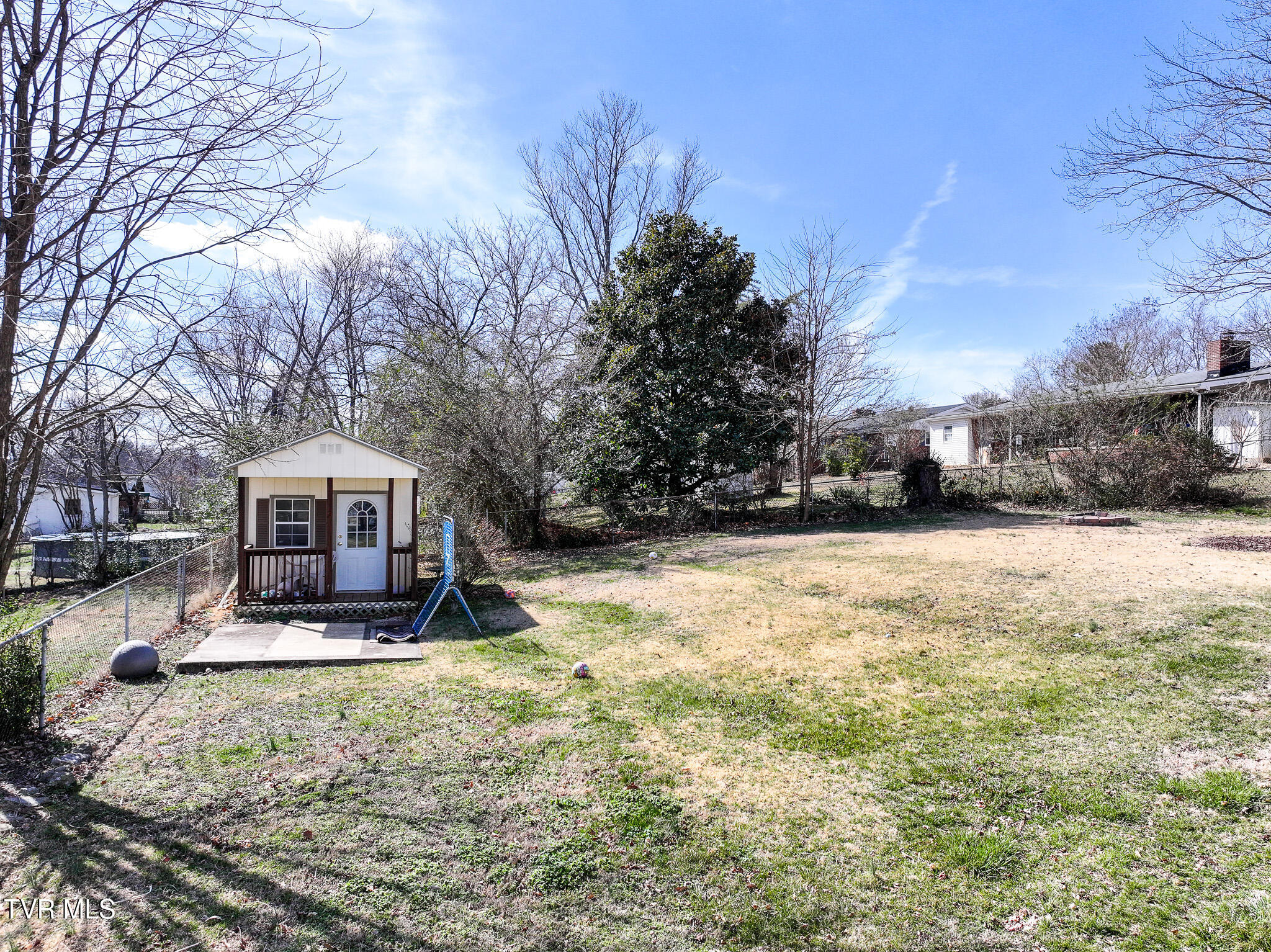 300 Colonial Circle Greeneville, TN 37745 - Photo 31 of 32 DJI_20250217132526_0341_D