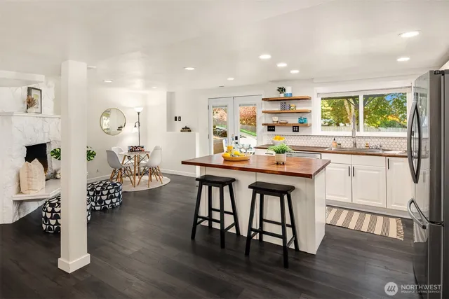 $829,000 | 20529 103rd Avenue Southeast, Kent, WA 98031