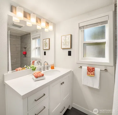 $829,000 | 20529 103rd Avenue Southeast, Kent, WA 98031