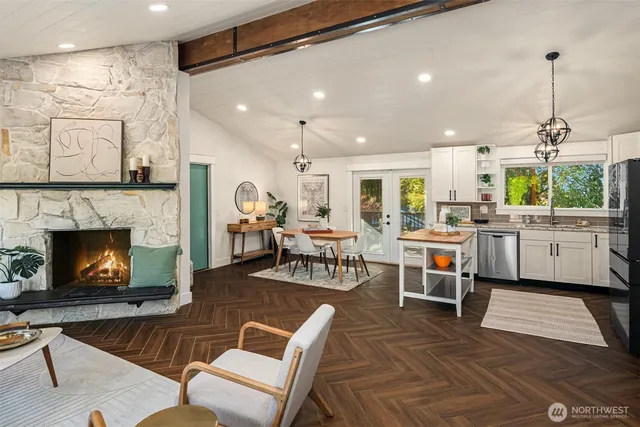 $829,000 | 20529 103rd Avenue Southeast, Kent, WA 98031