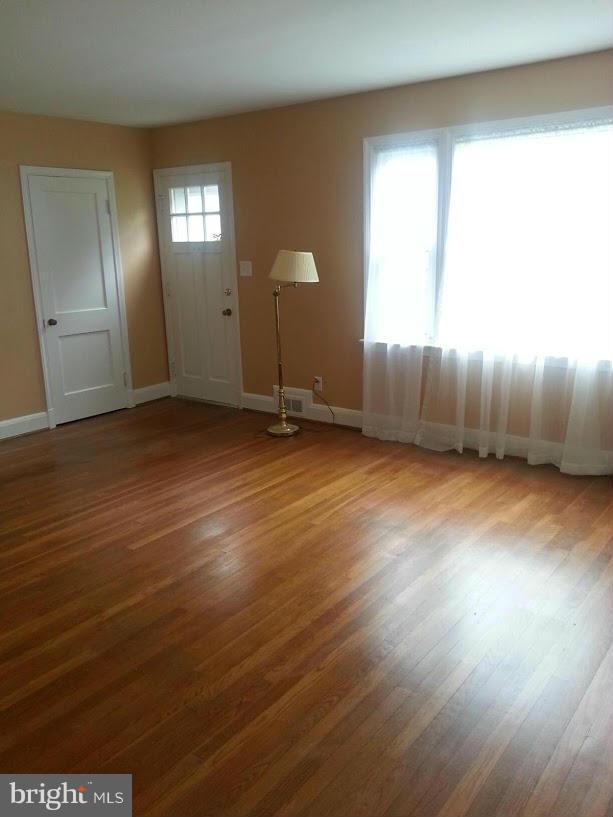 3626 Langrehr Road Baltimore, MD 21244 - Photo 3 of 16 Living Room