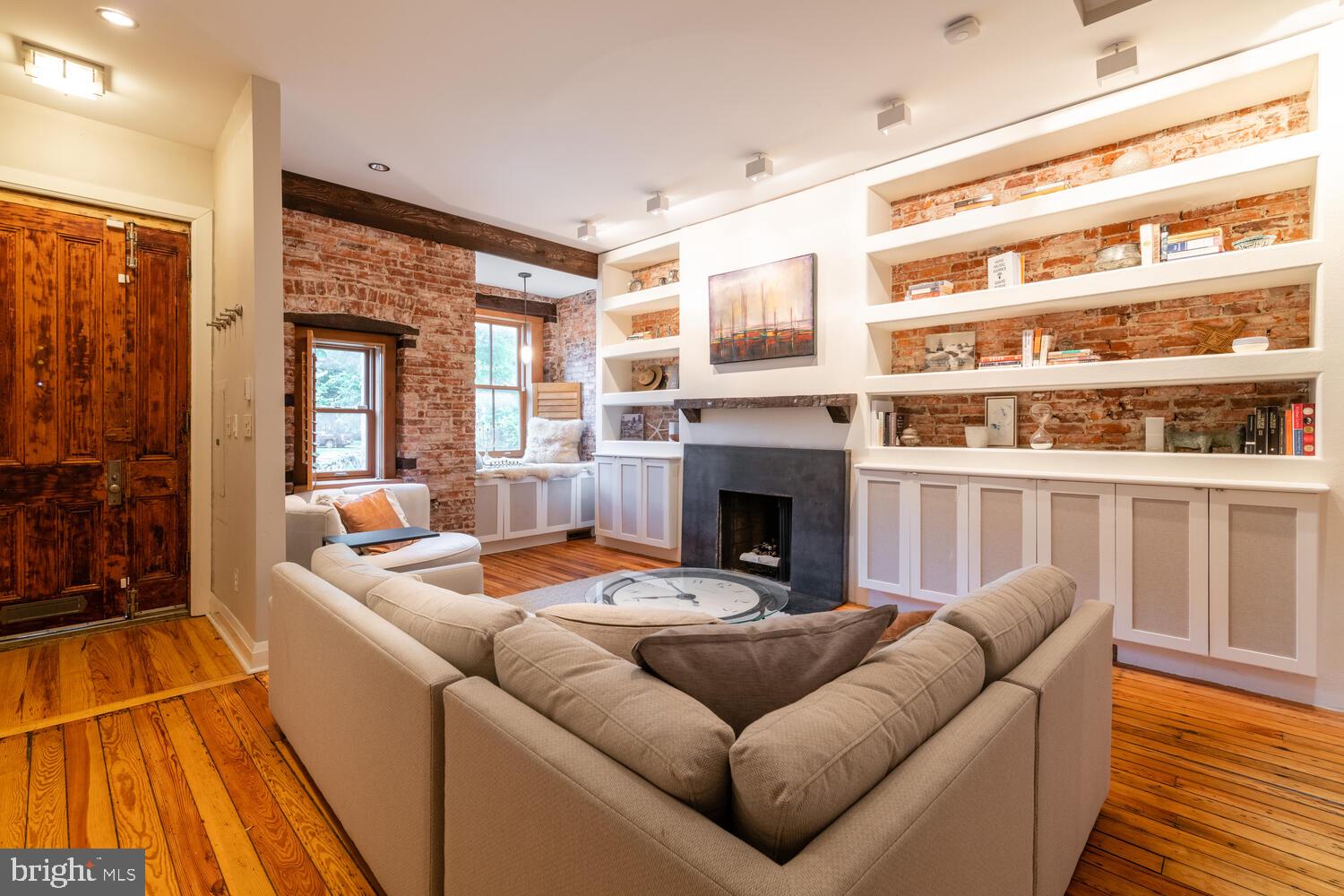 1245 Independence Avenue Southeast Washington, DC 20003 - Photo 4 of 41