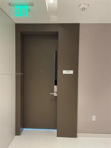 $6,500 | 300 Biscayne Blvd Way, Unit 1006E, Miami, FL 33131