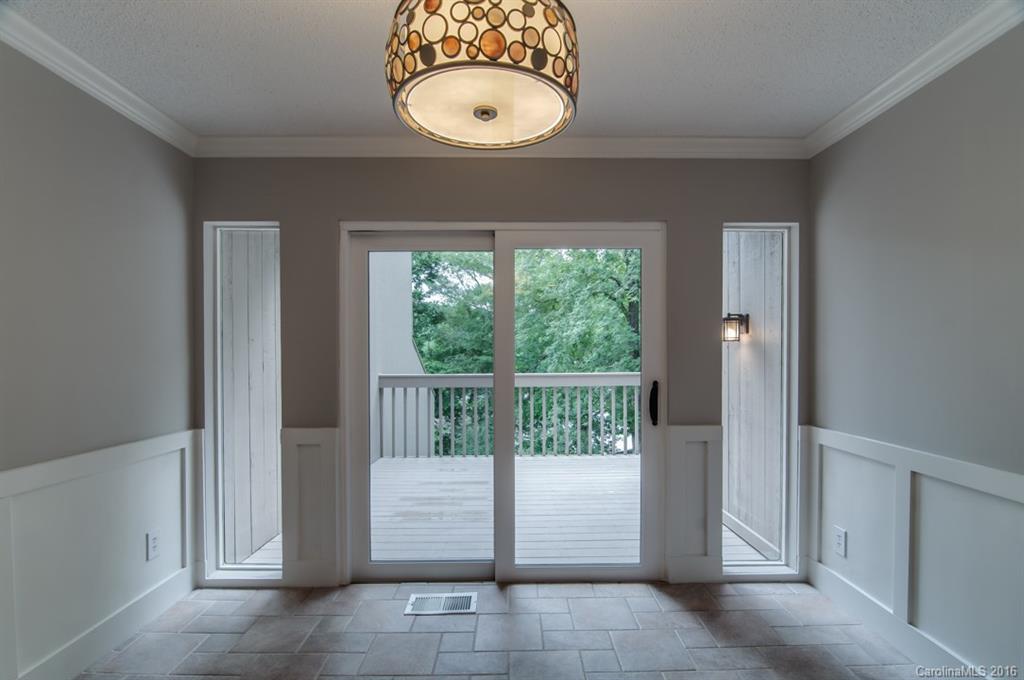 83 Ridgeport Road, Unit 83B Lake Wylie, SC 29710 - Photo 4 of 24 a view of a hallway with interior of the house