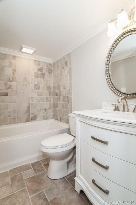 83 Ridgeport Road, Unit 83B Lake Wylie, SC 29710 - Photo 10 of 24 a bathroom with a sink toilet and shower