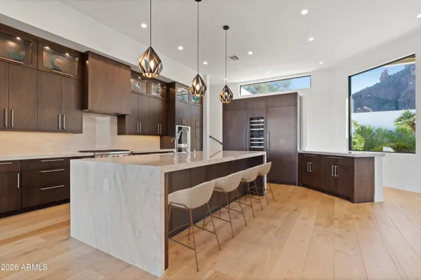 $5,350,000 | 5724 North Echo Canyon Drive, Phoenix, AZ 85018