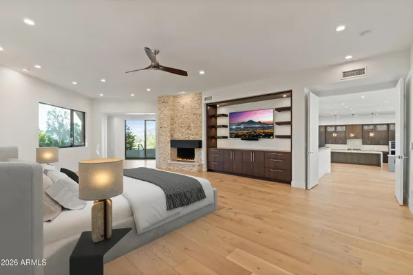 $5,350,000 | 5724 North Echo Canyon Drive, Phoenix, AZ 85018